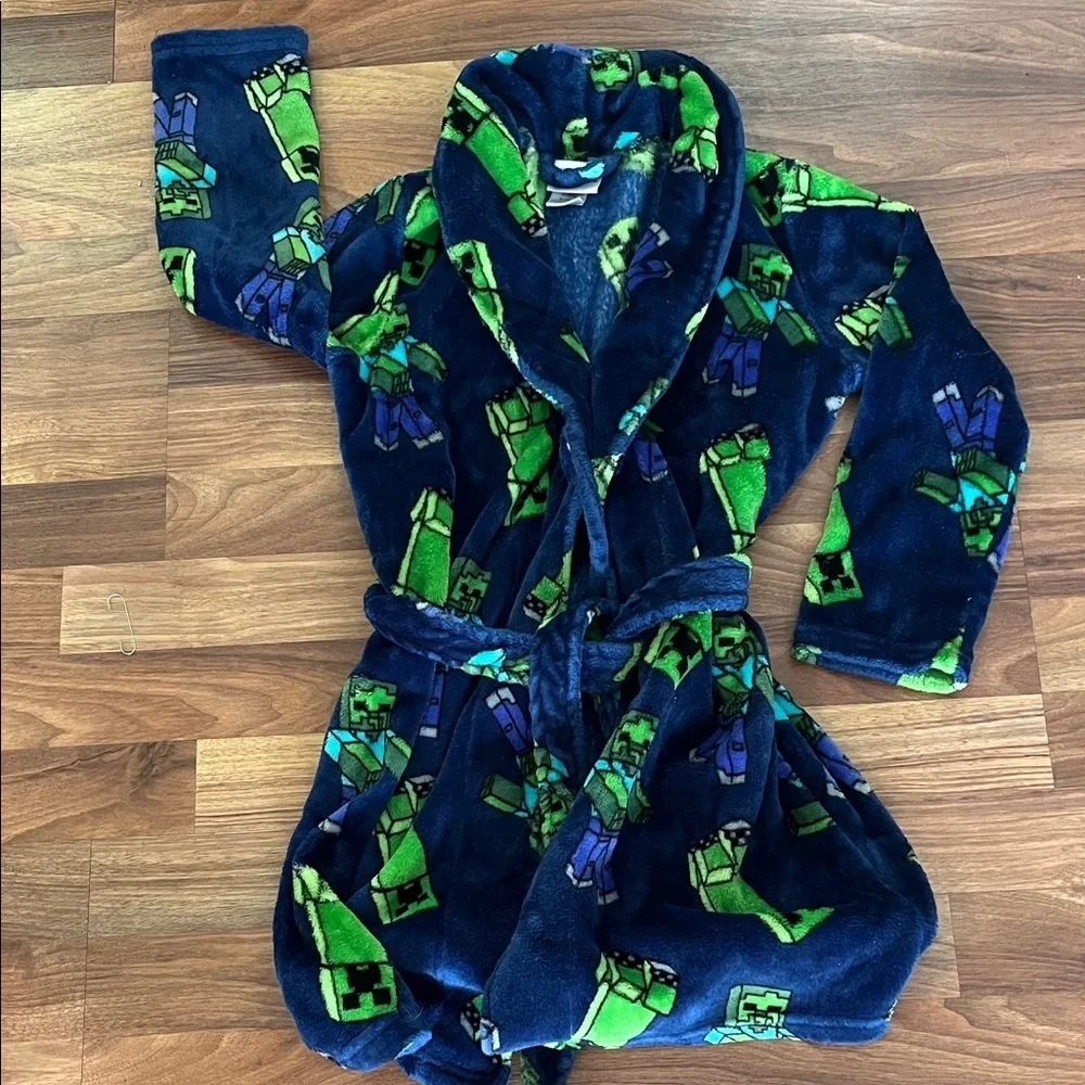 Minecraft super soft bathrobe new